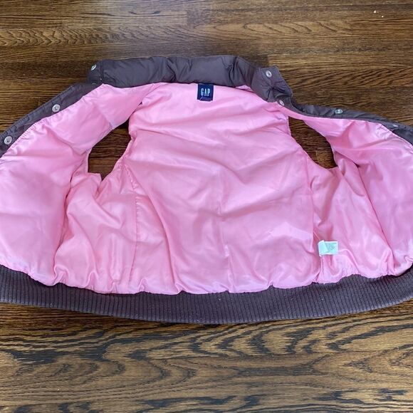 Gap Puffer Vest - Size Small - Picture 9 of 12